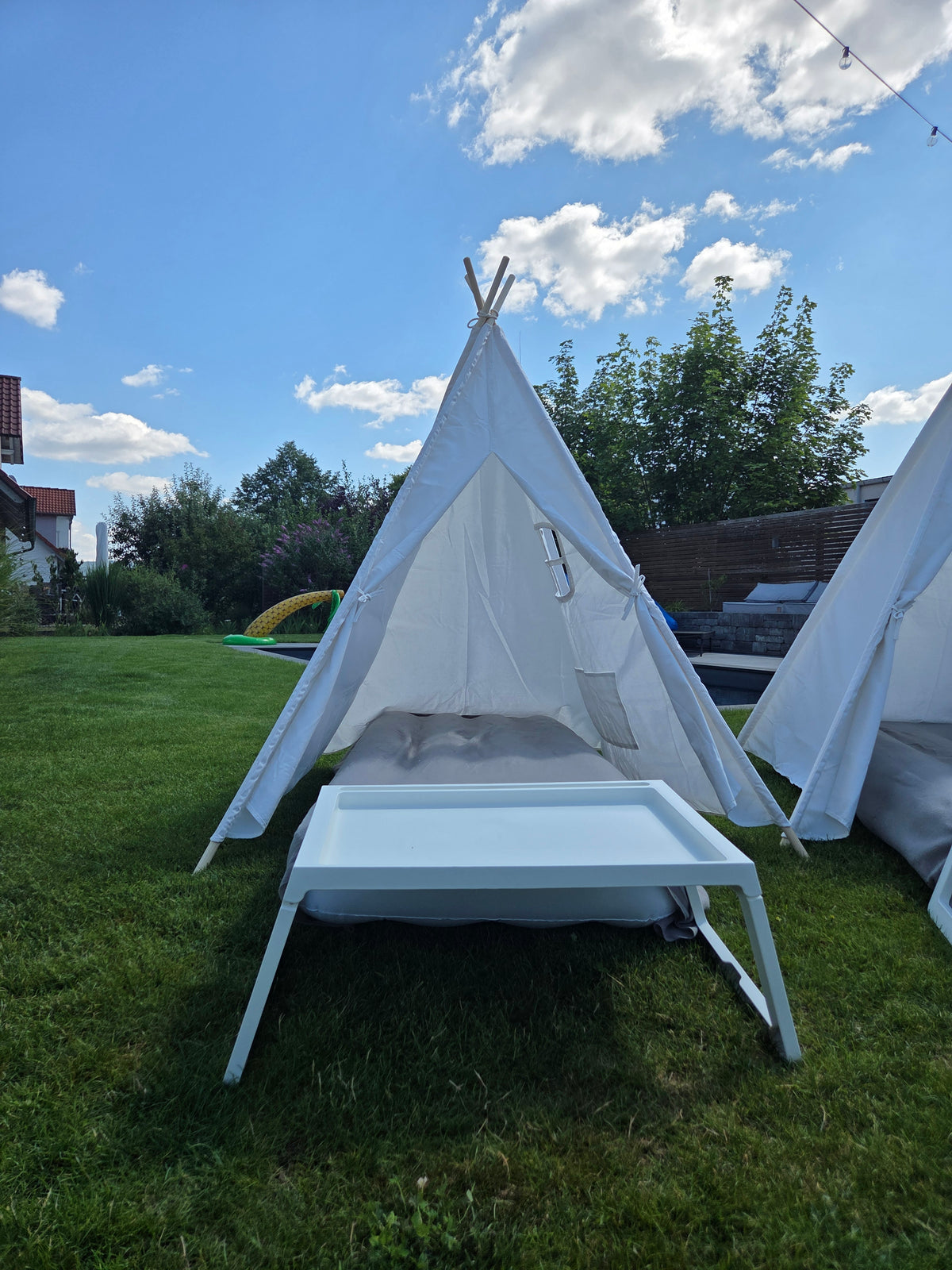 Tipi Zelte mit Matratzen
